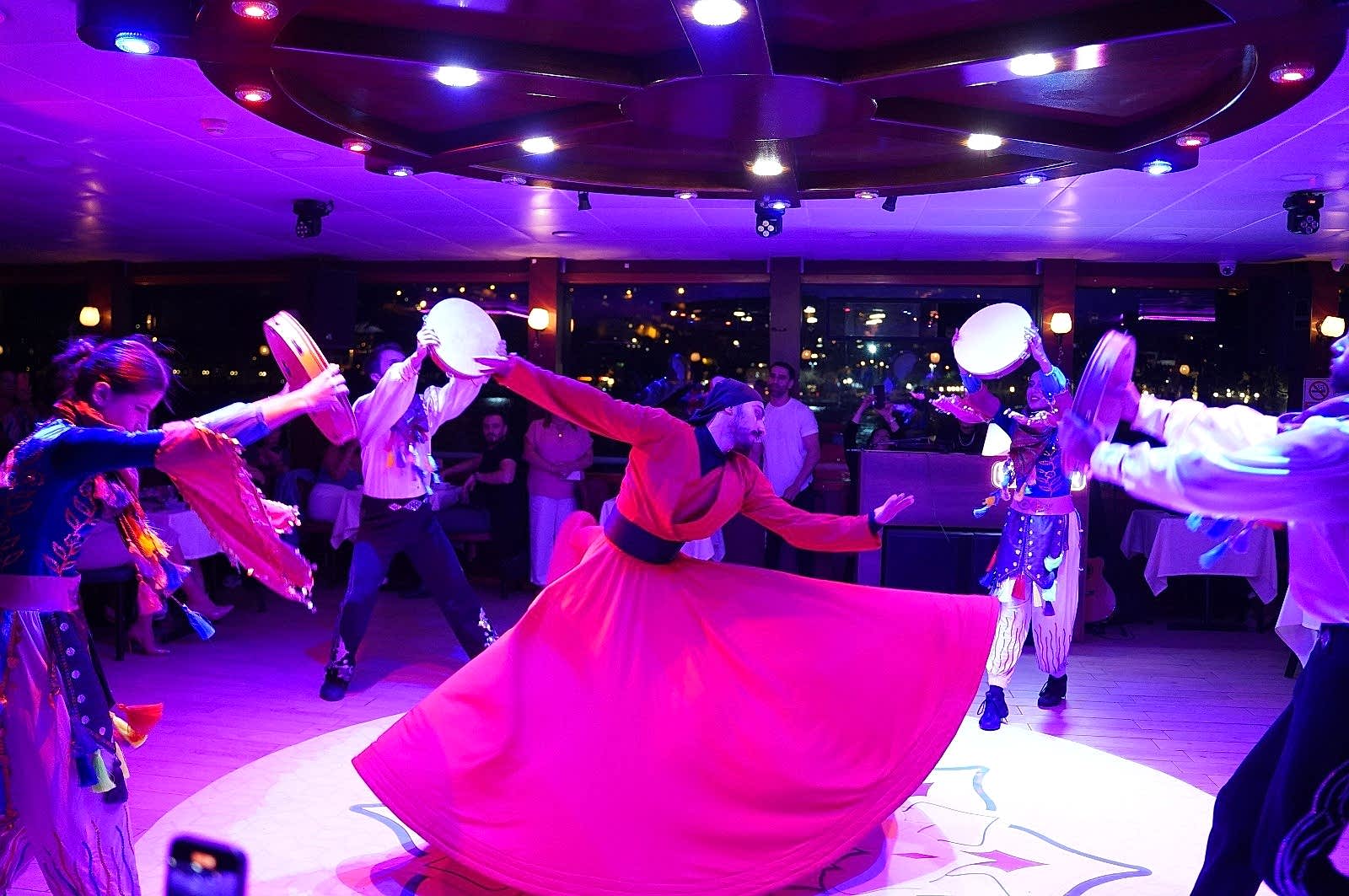 BOSPHORUS DINNER CRUISE & TURKISH NIGHT SHOW (VIP TABLE NON ALCOHOL)