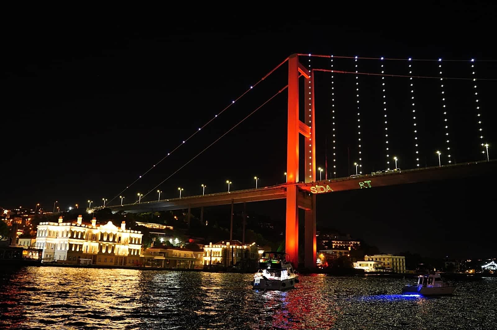 BOSPHORUS DINNER CRUISE & TURKISH NIGHT SHOW (VIP TABLE NON ALCOHOL)