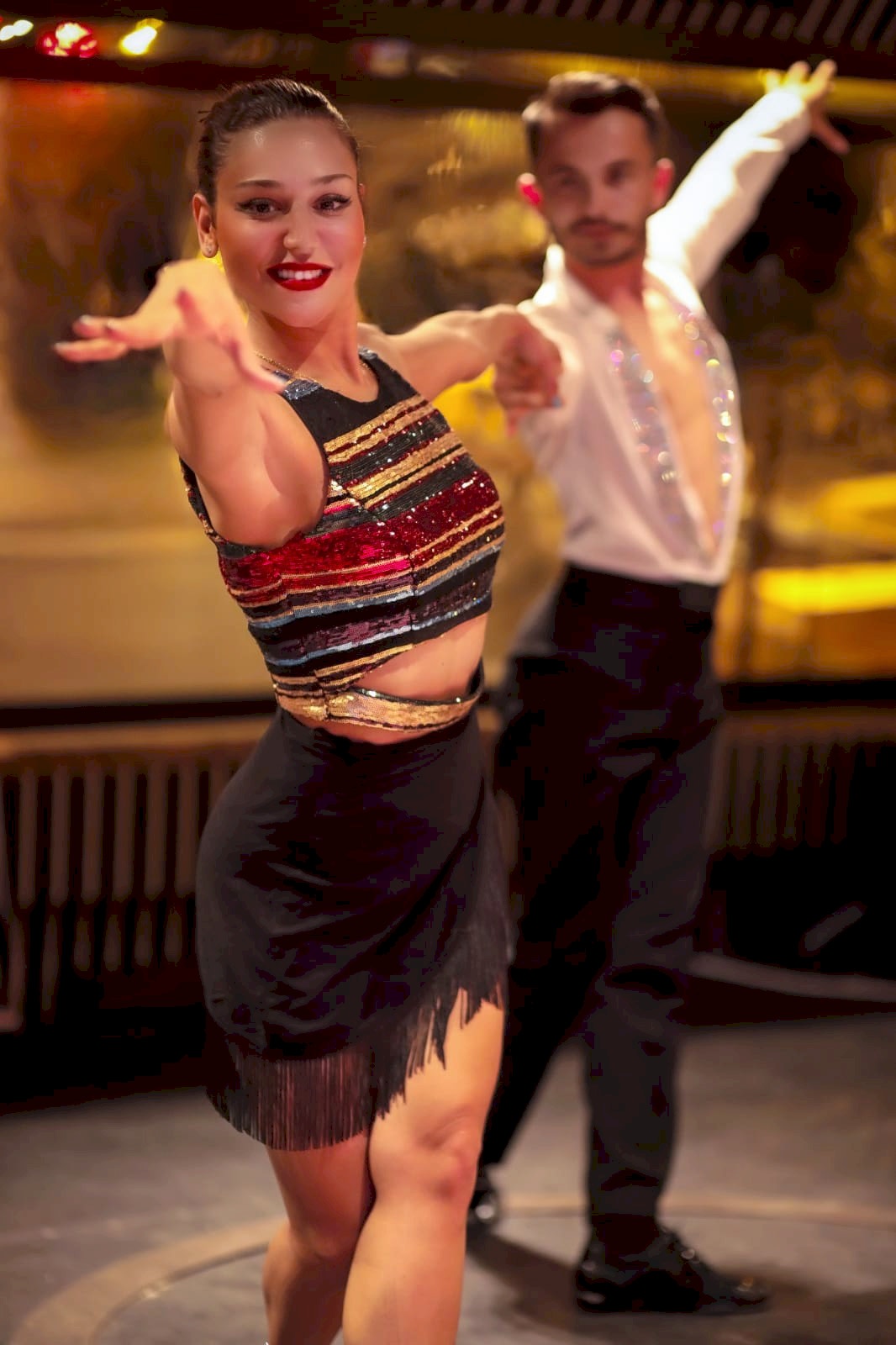 BOSPHORUS DINNER CRUISE & TURKISH NIGHT SHOW (VIP TABLE WITH ALCOHOL)