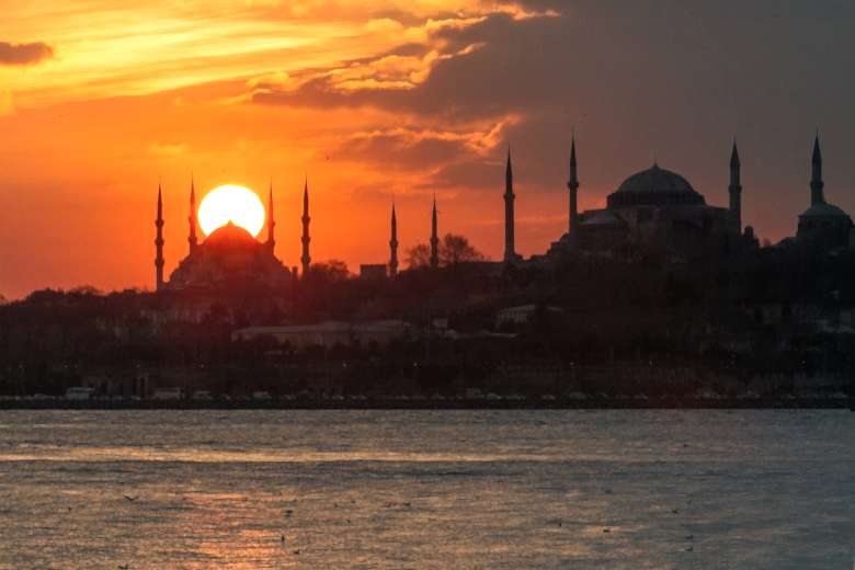 2025 TRENDY SALE : BOSPHORUS SUNSET TOUR IN THE YACHT With Professional Tour Guide ( Self Coming Meeting Point)