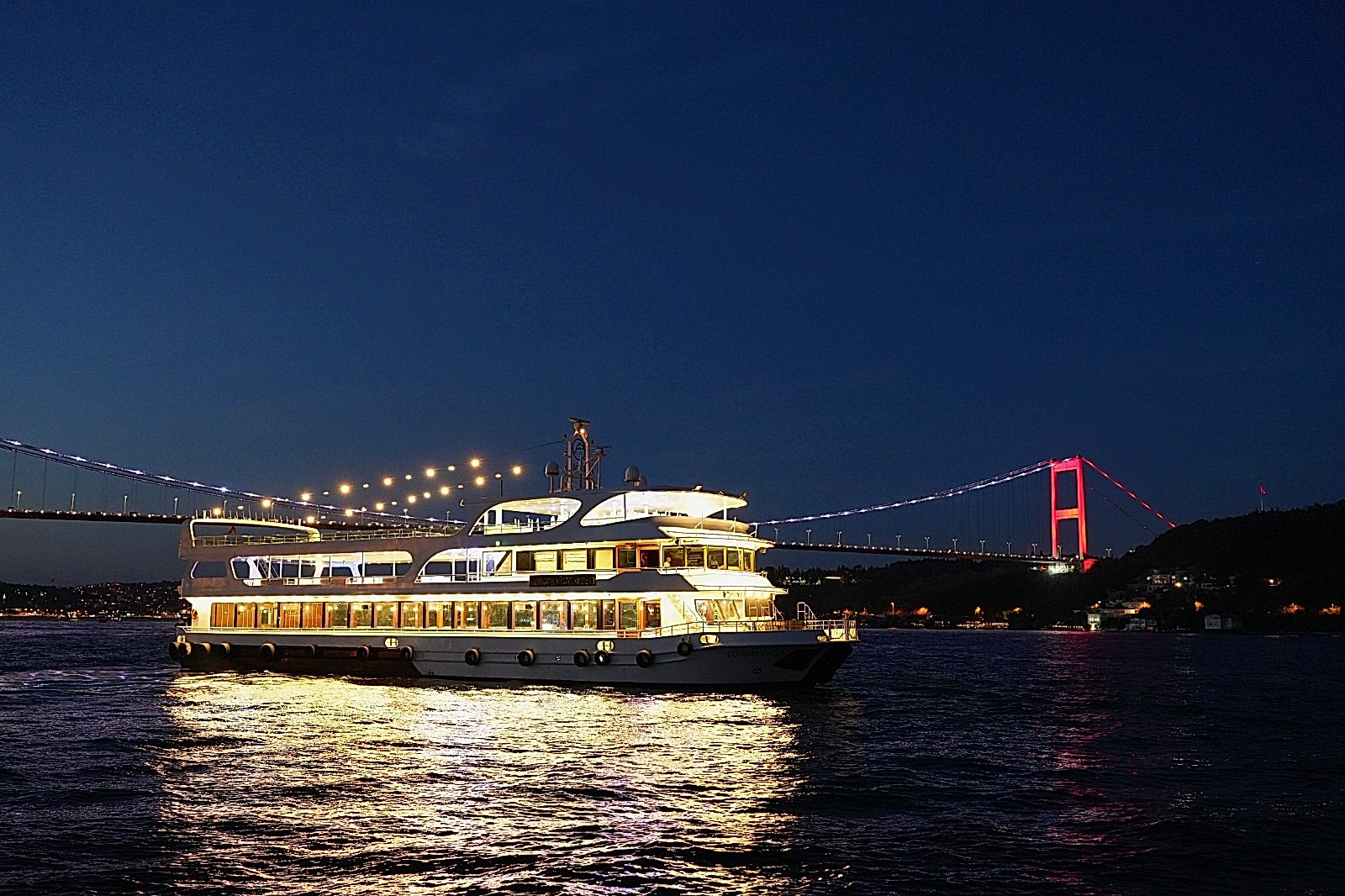 2025 TRENDY SALE : Private Standart Table : Bosphorus Dinner Cruise and Turkish Show - (NON-ALCOHOL) Self Coming 