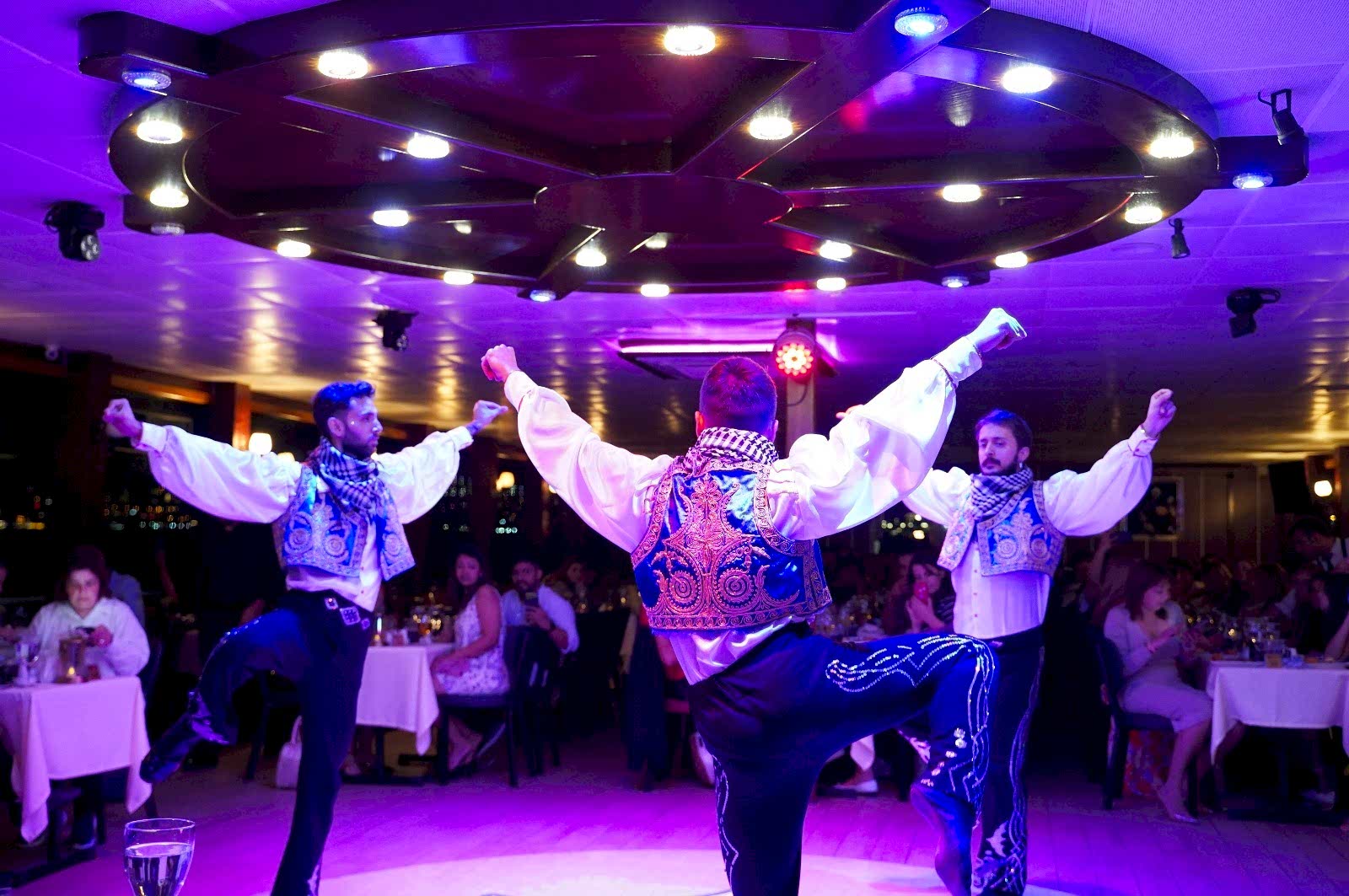 2025 TRENDY SALE : Private Standart Table : Bosphorus Dinner Cruise and Turkish Show - (NON-ALCOHOL) Self Coming 